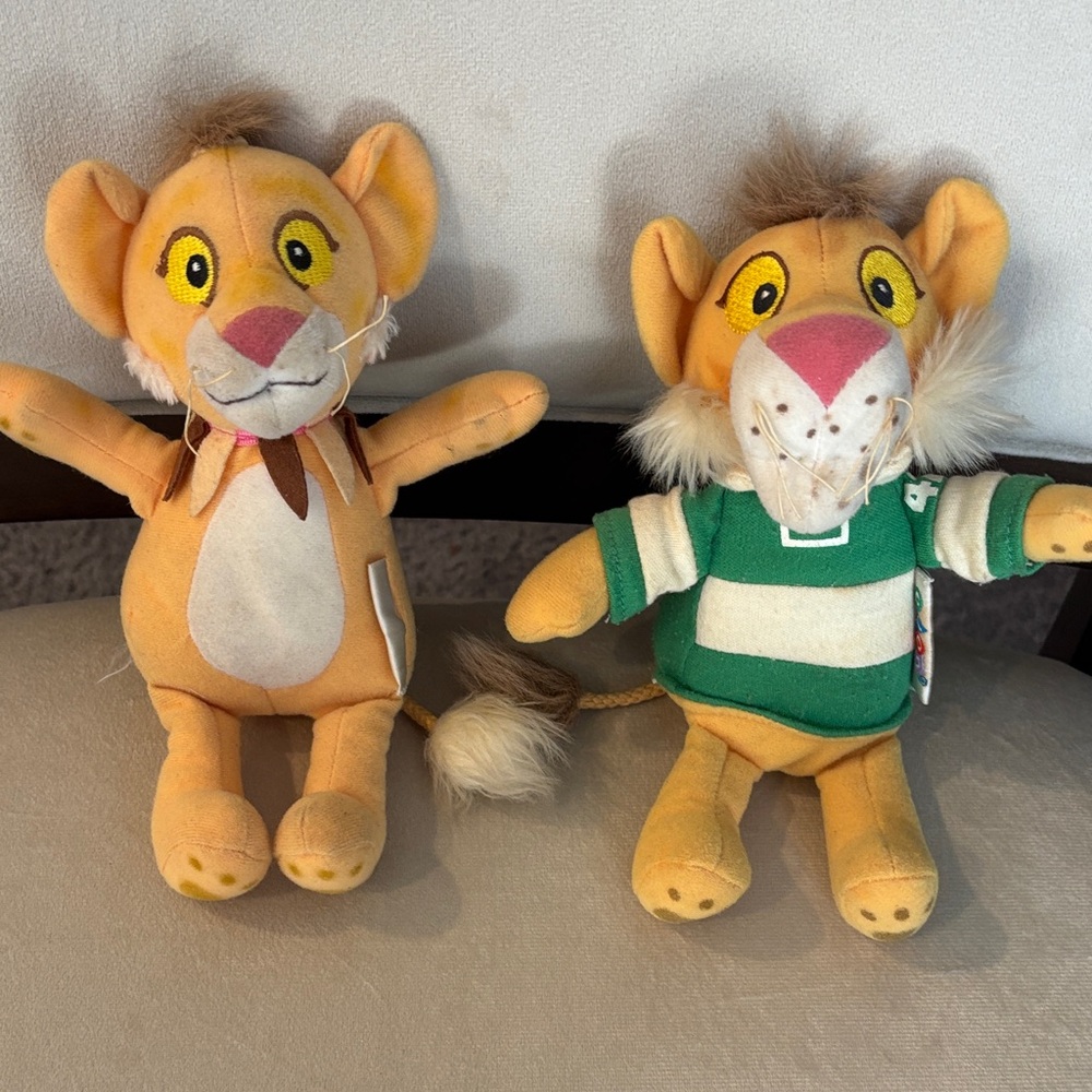 Charming Plush Lion Duo - Yellow and Green